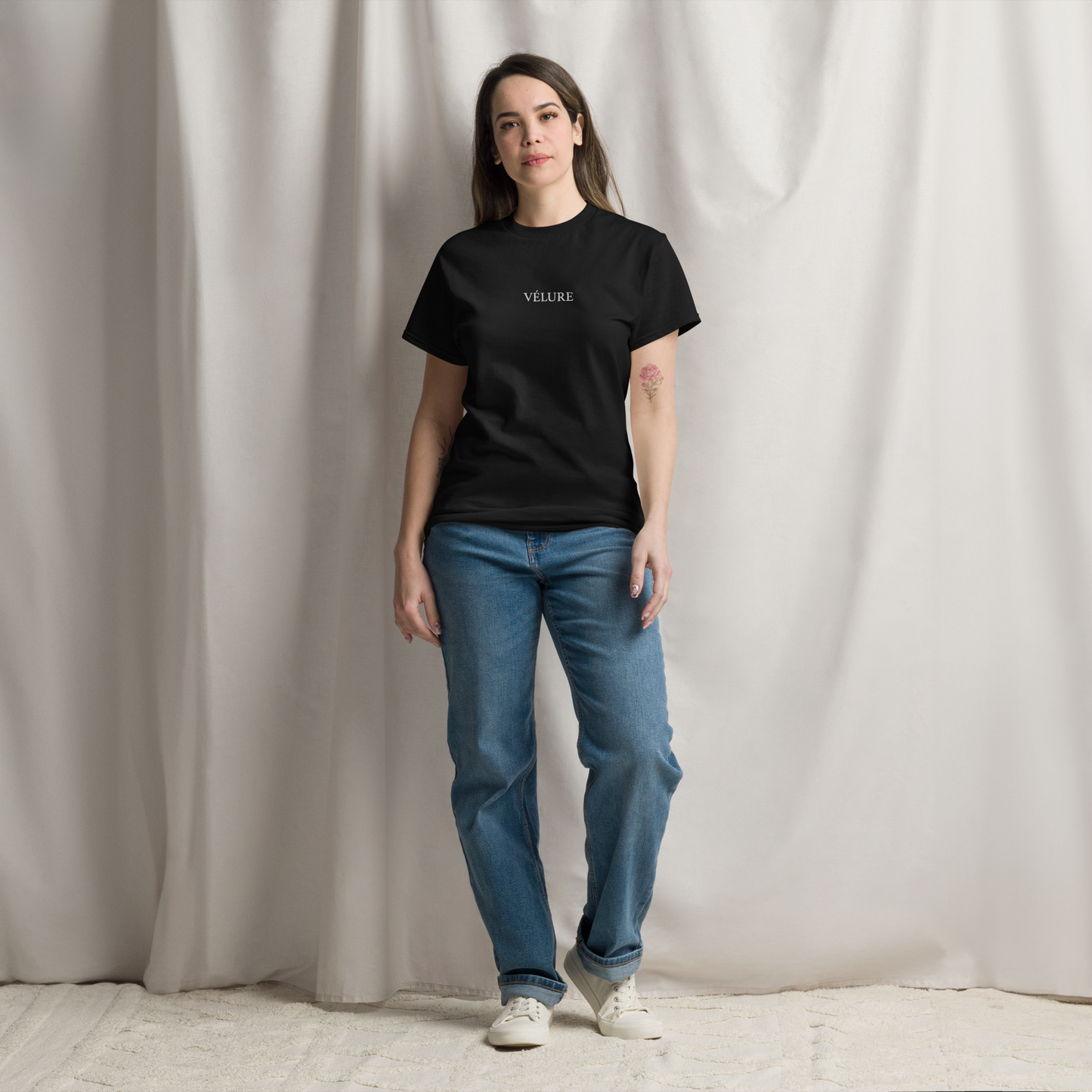 Unisex VÉLURE Signature Tee